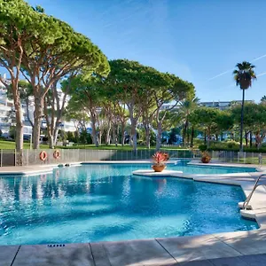 Apartment Playas Del Duque, Puerto Banus, Golf .playa Y Compras, Marbella